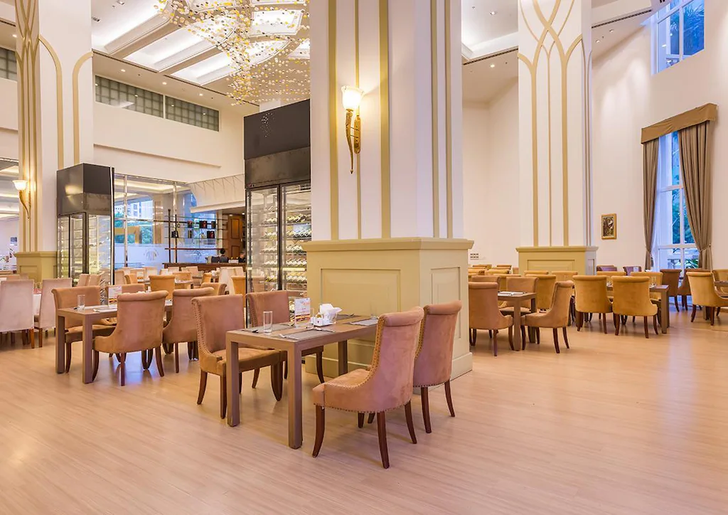 Le Saigon Hotel